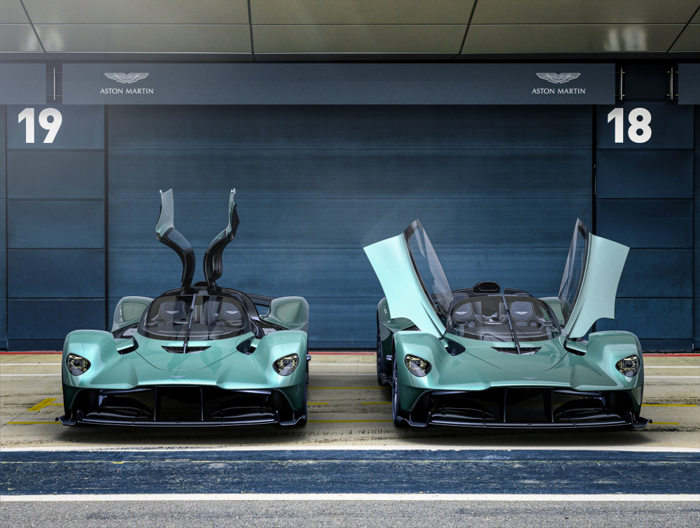 Aston Martin Valkyrie V12 Spider, 2022 Valkyrie Spider 